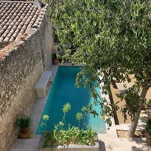 https://les-terrasses-de-boulbon.fr-provencehotel.com